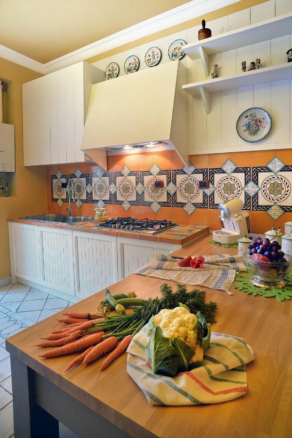 Ferienwohnung Donna Filomena Casa Vacanza Di Charme Salerno Exterior foto